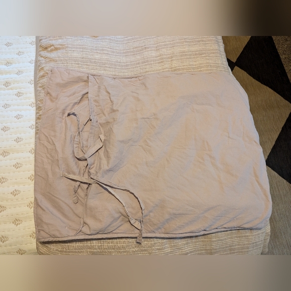 Pair of Lenox bloom standard shams - Picture 3 of 10
